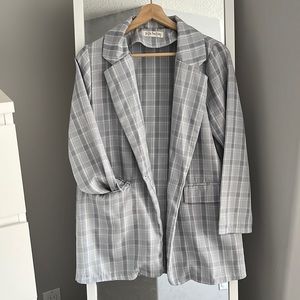 Lightweight Plaid Blazer